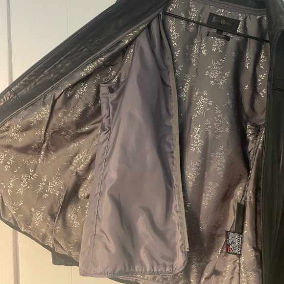 Wilsons Leather Jacket with Thinsulate Shell Women’s Medium - Picture 7 of 12